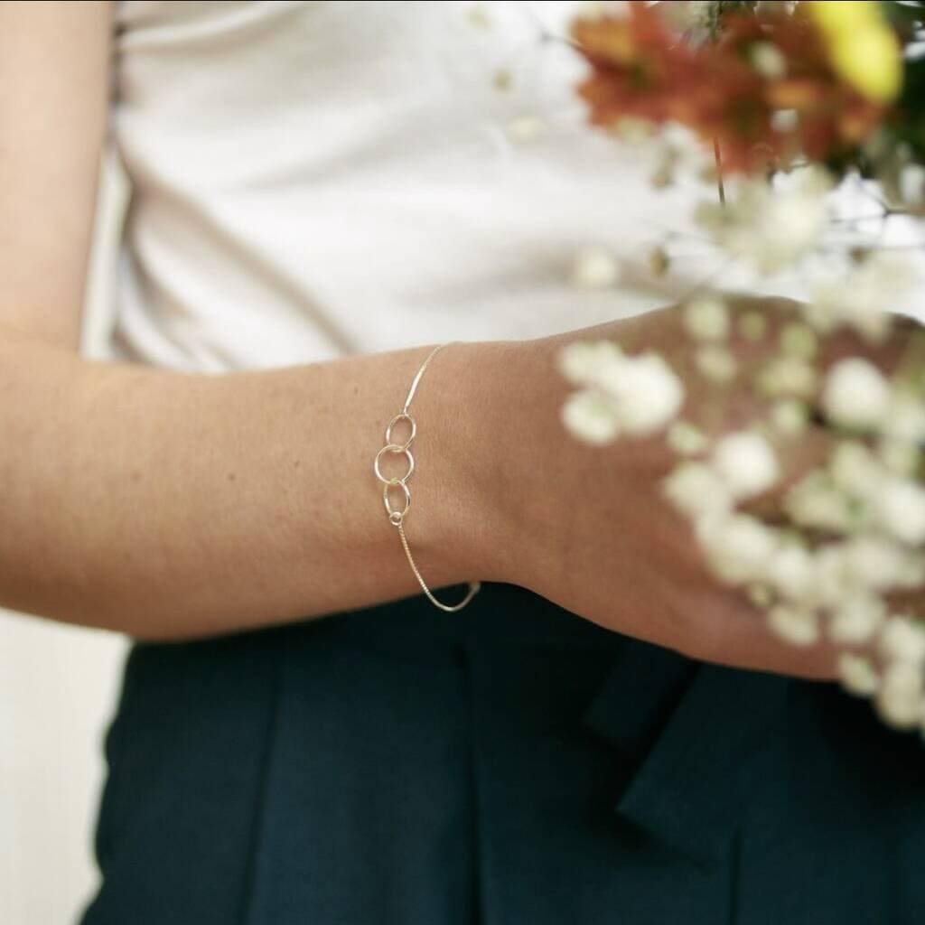 Sterling Silver Linked Rings Bracelet: Friendship Jewellery