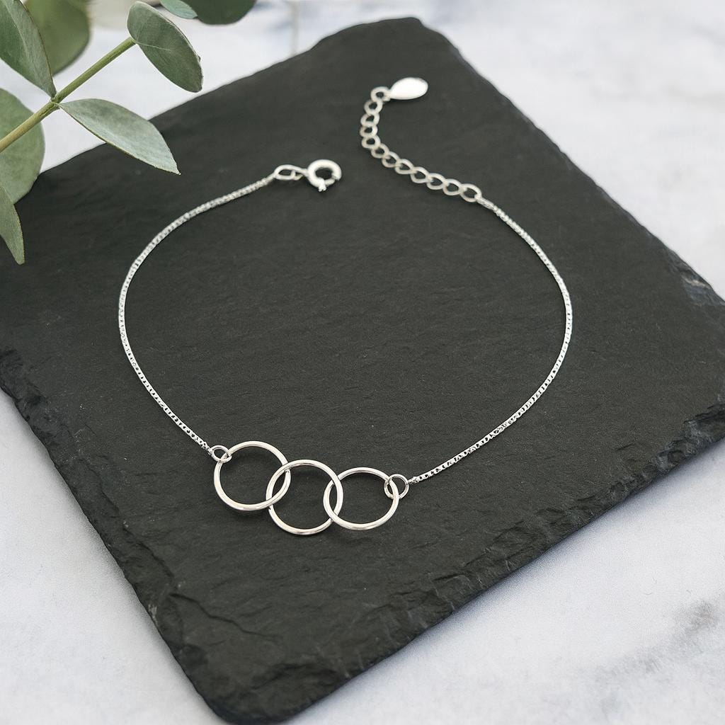 Sterling Silver Linked Rings Bracelet: Friendship Jewellery