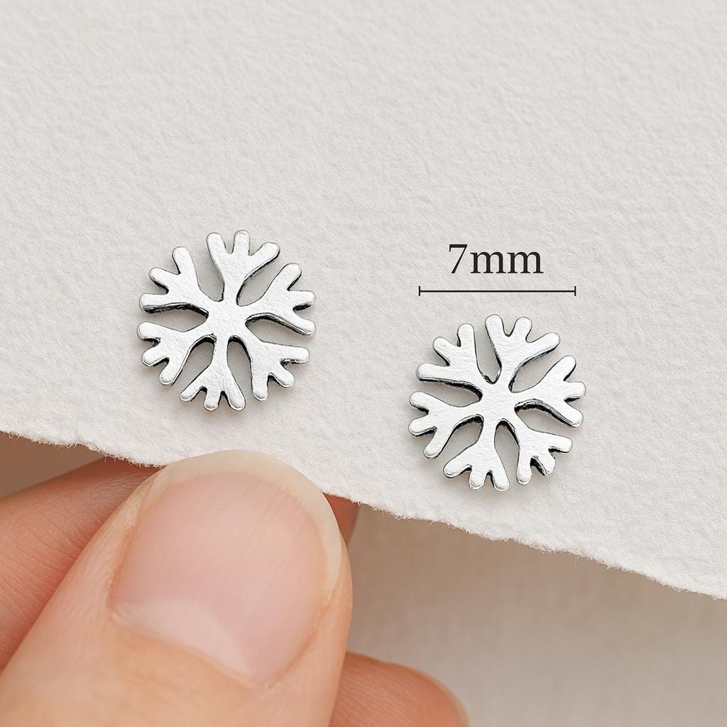 Sterling Silver Snowflake Stud Earrings : Christmas/Winter Jewellery Gift